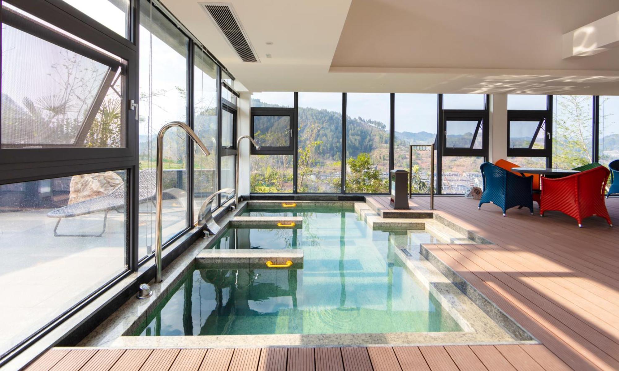 Hotel Wyndham Grand Plaza Royale Hot Springs Fenghuang Esterno foto