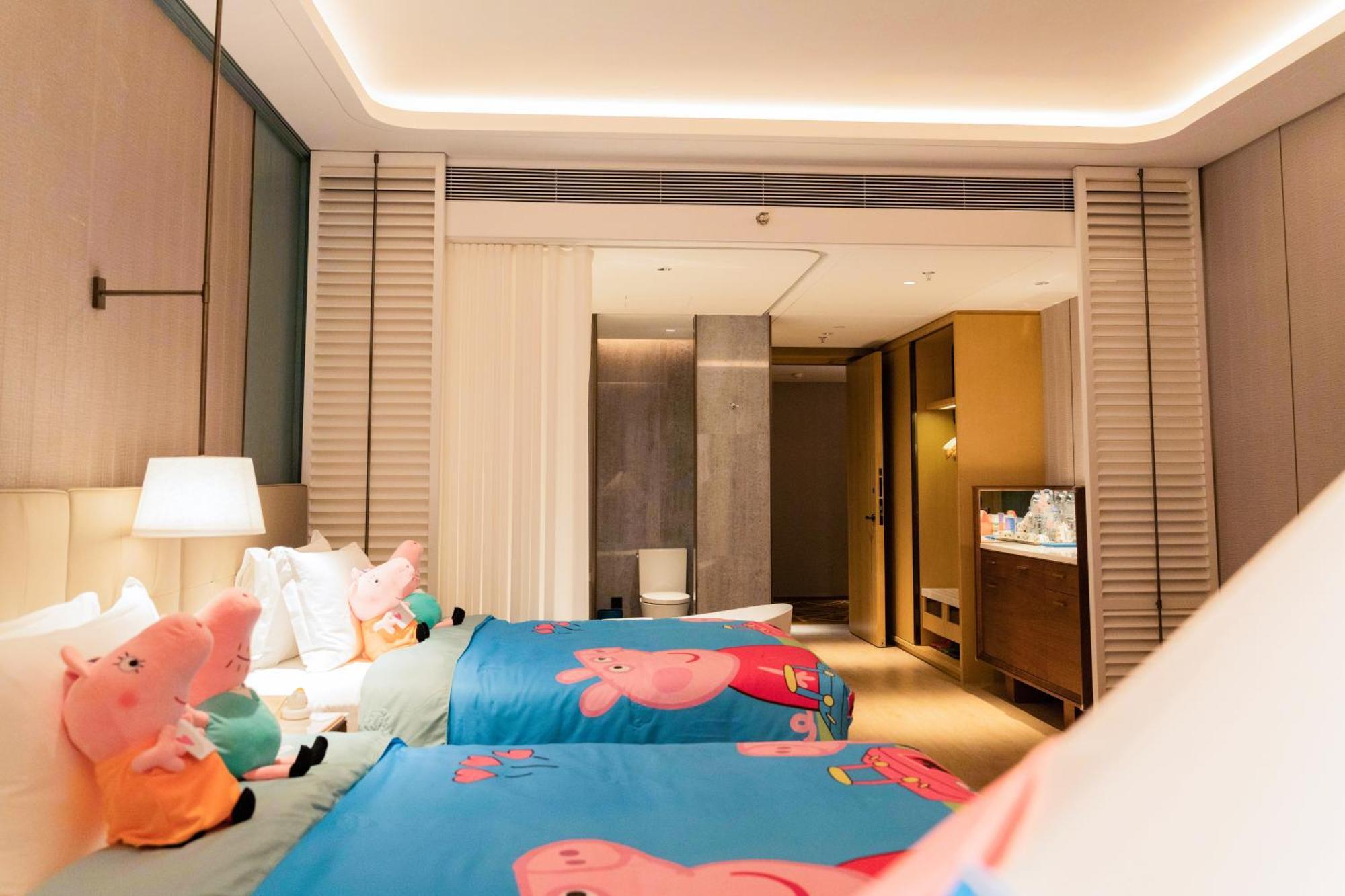 Hotel Wyndham Grand Plaza Royale Hot Springs Fenghuang Esterno foto