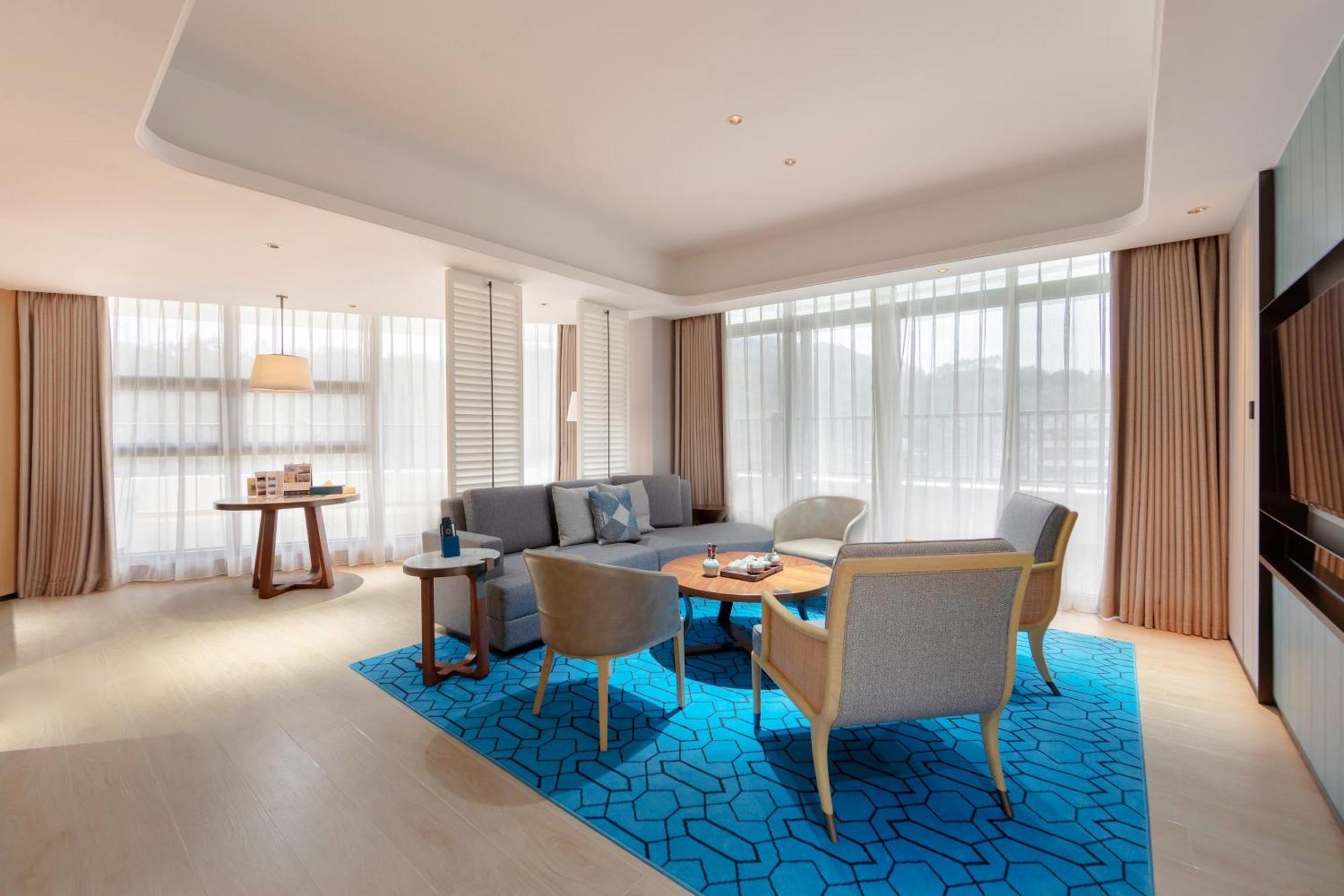 Hotel Wyndham Grand Plaza Royale Hot Springs Fenghuang Esterno foto